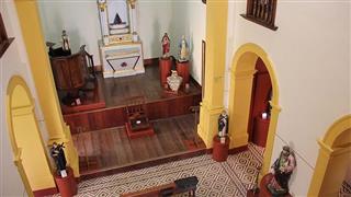 o Museu de Arte Sacra mantém uma exposição permanente uma coleção de objetos litúrgicos, oratórios e livros  dos séculos XVIII ao XX