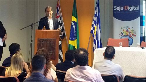 Com a assinatura do Termo de Cooperação, a Prefeitura de São José se compromete a apoiar o processo de digitalização