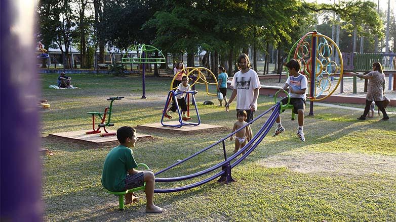 O Parque da Cidade em um paraíso verde repleto de obras arquitetônicas e de locais para visitação, como o Espaço 4 Patas e o Museu 