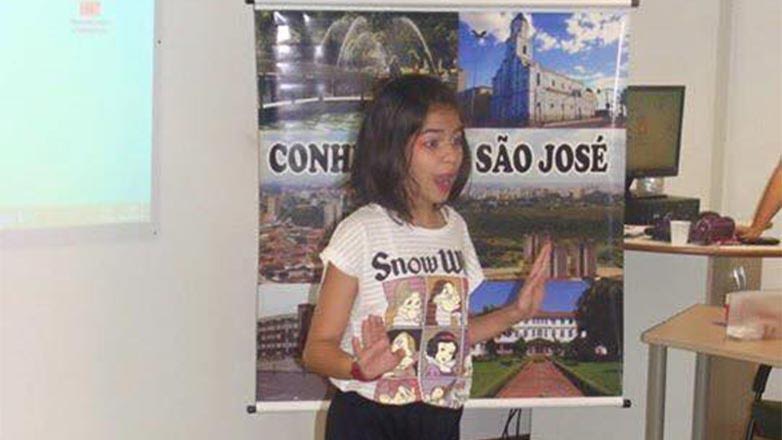 As contações são feitas geralmente em eventos nas escolas. “Participam os alunos que não estão de recuperação,para incentivar aos demais