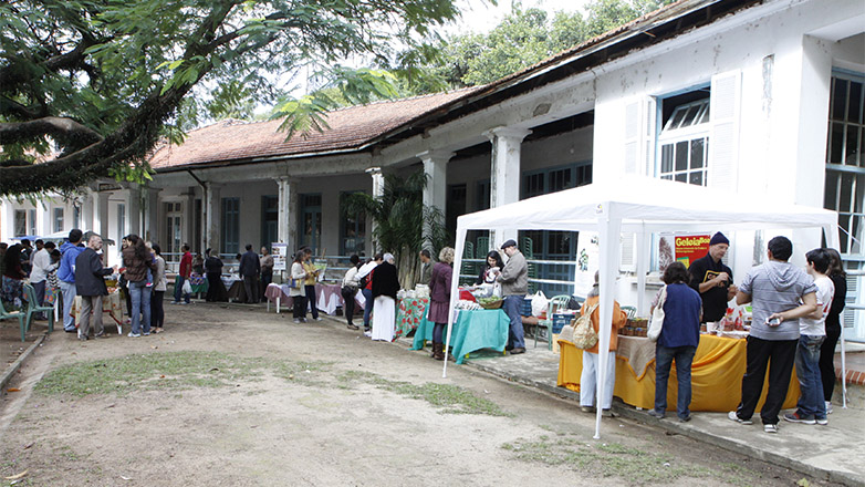 A Feira Agroecológica do Parque terá venda de alimentos e produtos agroecológicos, cultivados por produtores regionais.