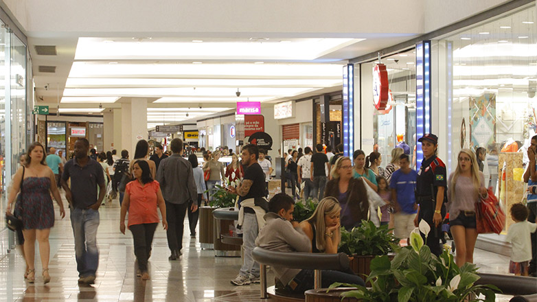 o Procon Municipal aconselha os consumidores: atenção e cautela são itens indispensáveis na hora da compra, mesmo na liquidação