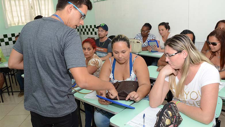 Bolsistas do PIC participam de oficinas sobre inclusão digital
