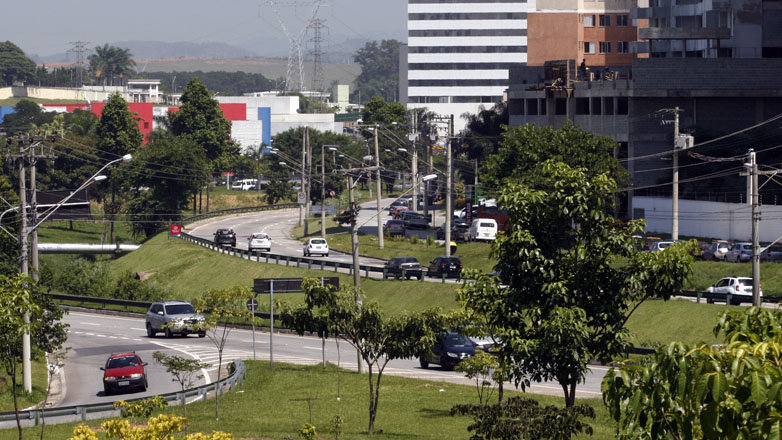 Avenida Jorge Zarur vai receber novo pavimento