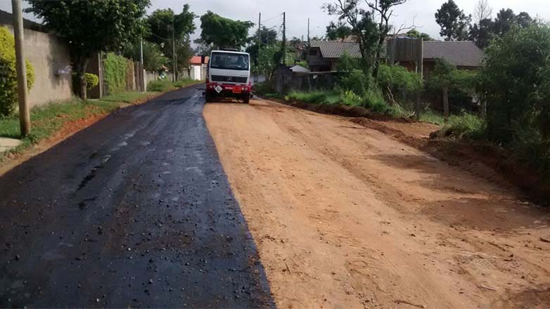  No bairro Águas da Prata, zona leste, já foram executados 400 metros de aplicação dentro da Operação Antipoeira