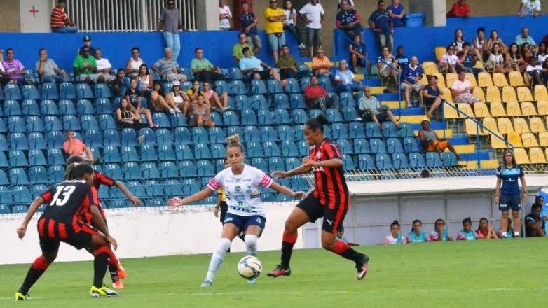 O São José demonstrou uma postura agressiva desde o início e encontrou o gol.O Vitória pouco apresentou de bom futebol
