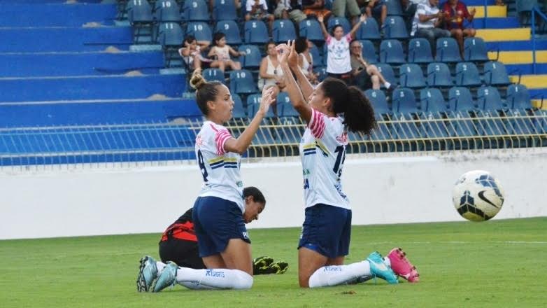 O São José demonstrou uma postura agressiva desde o início e encontrou o gol.O Vitória pouco apresentou de bom futebol