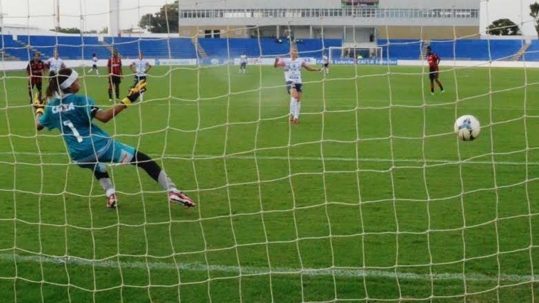 O São José demonstrou uma postura agressiva desde o início e encontrou o gol.O Vitória pouco apresentou de bom futebol