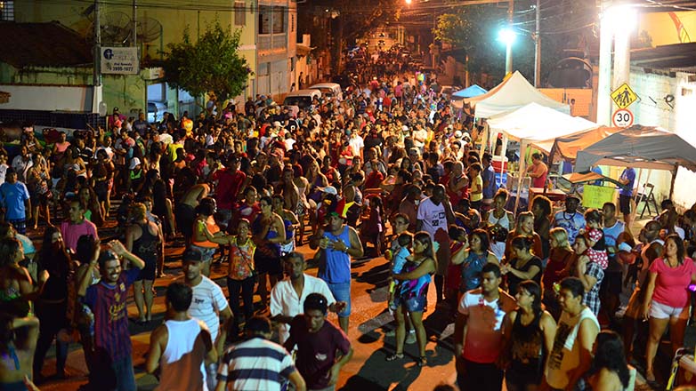 Imagens mostram a última noite de folia em Eugênio de Melo, distrito de São José dos Campos