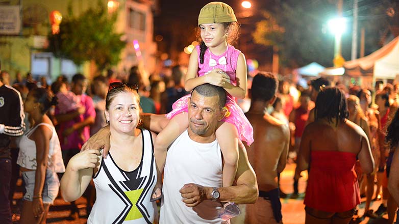 Imagens mostram a última noite de folia em Eugênio de Melo, distrito de São José dos Campos