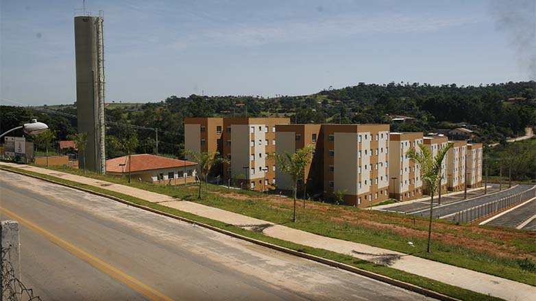 Prefeitura e Caixa Econômica entregam mais 400 moradias