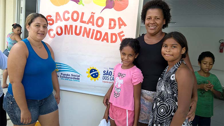 Fundo Social leva programas para conjuntos habitacionais