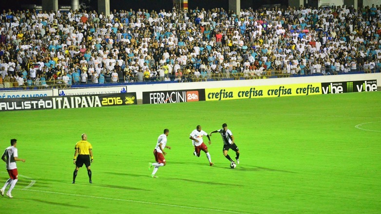 Red Bull vence o Santos 