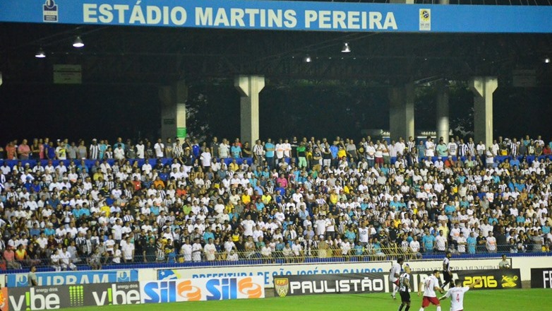 Red Bull vence o Santos 