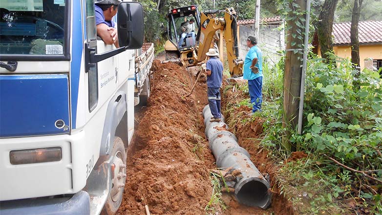 Prefeitura intensifica manutenção nas estradas rurais da região norte 