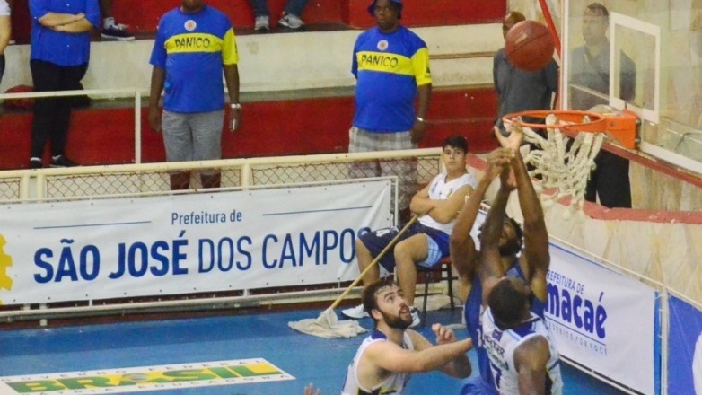 Basquete
