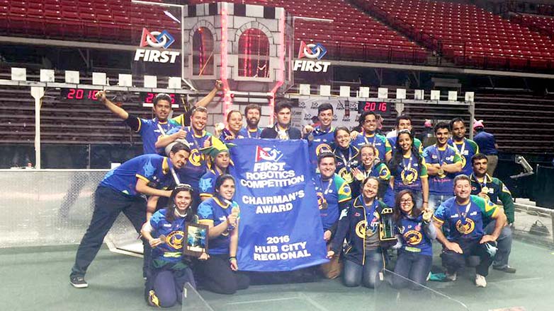 Equipe Cephatron é recebida com festa pelos prêmios em evento de robótica  