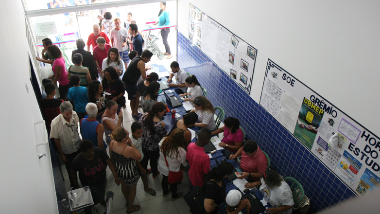 A solenidade contou com apresentações culturais dos alunos e relato da memória da escola 