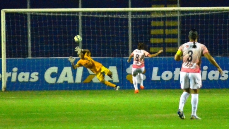 Lances do jogo entre São José e Corinthians