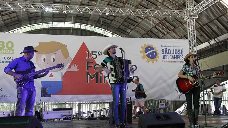 Dança folclórica