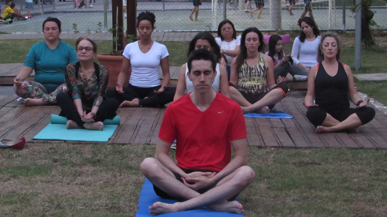 Na meditação, o público será convidado a refletir sobre a paz, o amor, a solidariedade e o respeito utilizando técnicas milenares