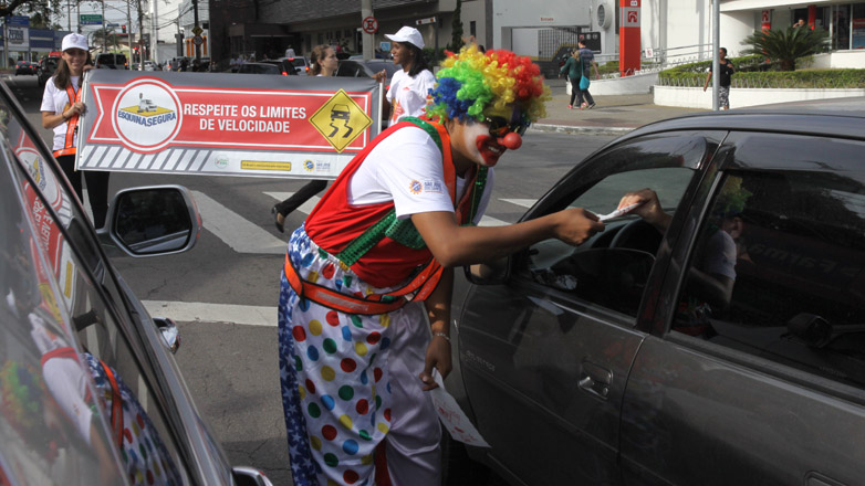 Orientações de trânsito 