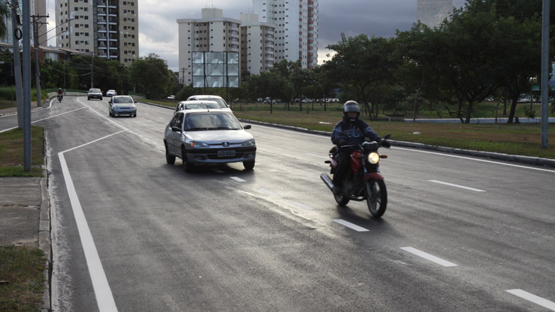 Agora, cerca de 75 mil motoristas que utilizam a avenida diariamente poderão contar com mais segurança e fluidez no trânsito local