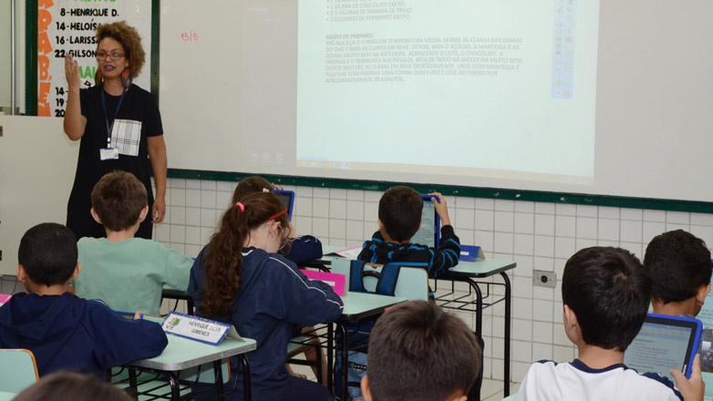  Escola Interativa no Professora Norma de Conti Simão