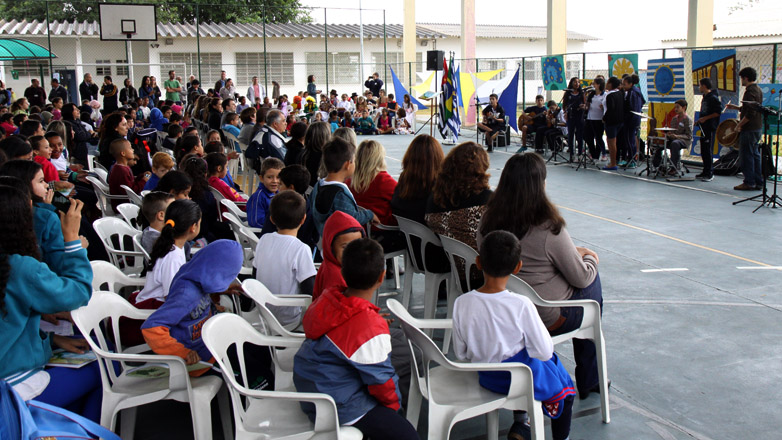 Estudantes são coautores do livro “São José dos Campos - A Cidade da Gente