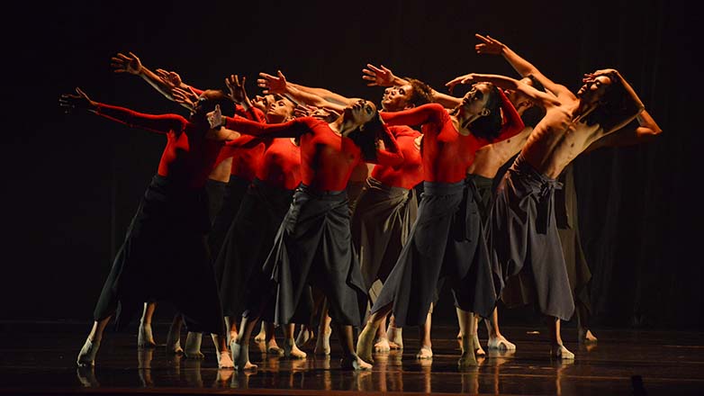 As atrações seguem até domingo. O festidança tem como  objetivo valorizar a criação coreográfica e o intercâmbio entre os bailarinos