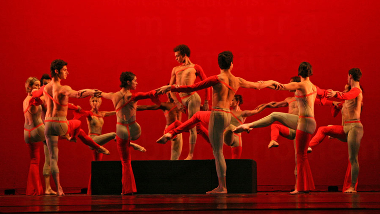 Cia Cisne Negro 