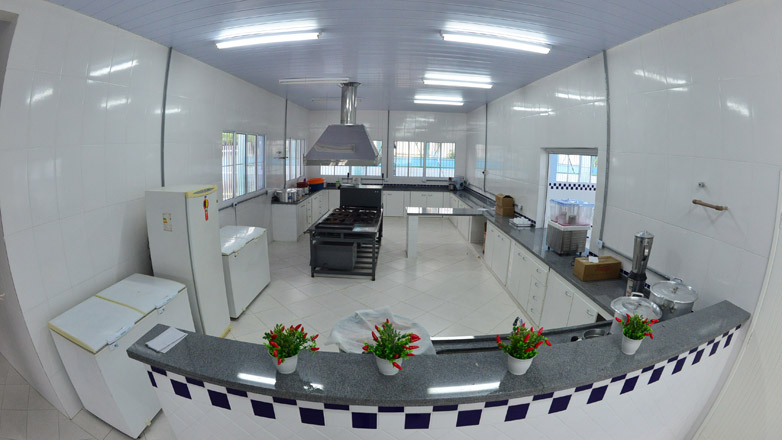 Escola Municipal Mariana Teixeira, no Telespark, ganha novo refeitório