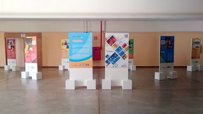 Painéis da exposição sobre os atletas olímpicos joseenses