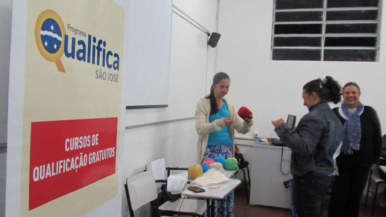 Ciclo de Oficinas de artesanato prossegue nesta sexta-feira