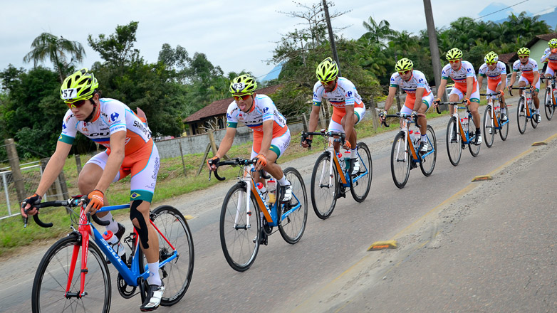 Equipe joseense disputa a 70ª Prova Ciclística 9 de Julho 
