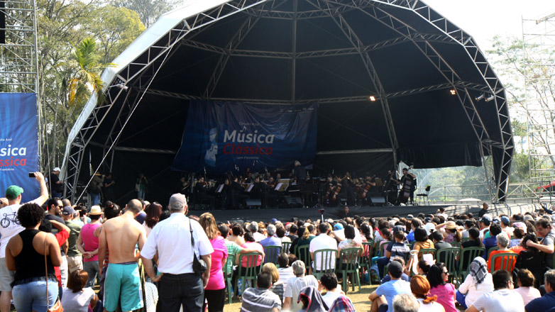 Concerto da Orquestra Bachiana emocionou o público no Parque da Cidade
