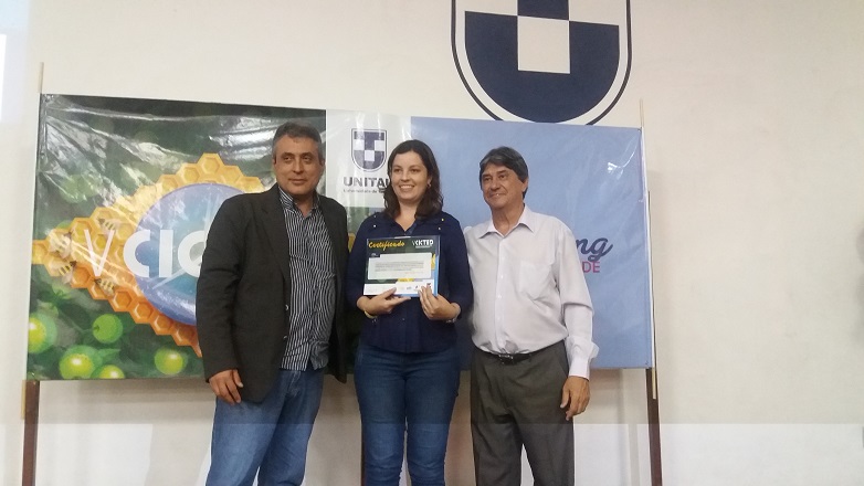 Alexandra conquistou o primeiro lugar no V Congresso Internacional de Ciência e Tecnologia (CICTED) da Unitau na área de humanas