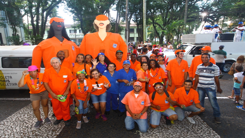 Desfile do Pirô Piraquara