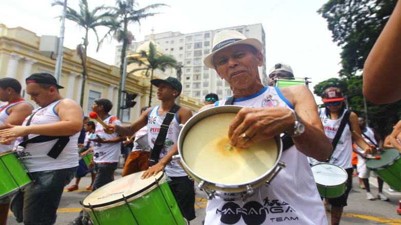 No sábado (25), o Pirô Piraquara comandou novamente a folia no centro, ao lado dos blocos populares que sempre participam da festa