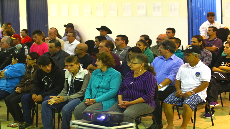 Moradores de São Francisco Xavier participam de audiência pública da LDO na Escola Muncipal Mercedes Rachid Edwards