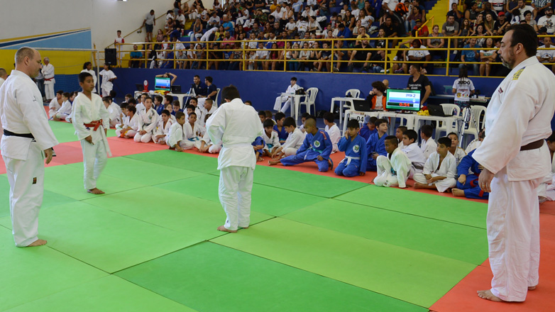 Judocas participam do Campeonato Regional Sub-18/Sub-21 e Torneio Jarbas Dias Ferreira