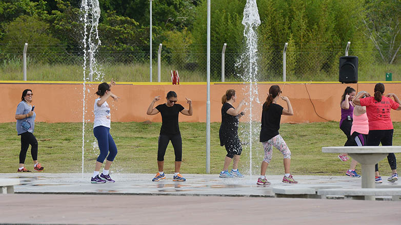 Público participa de atividades esportivas e de lazer no Parque Ribeirão Vermelho