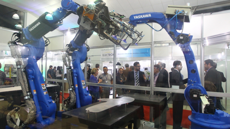 Feira de Tecnologia traz robótica industrial e espera público de 10 mil pes