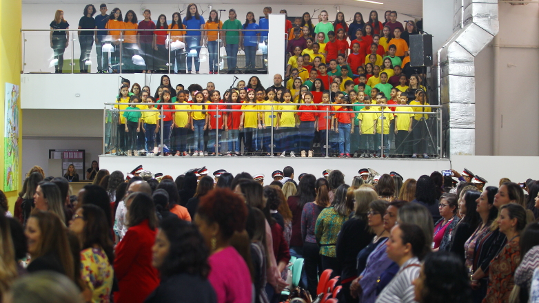 A abertura foi marcada pela apresentação da fanfarra da Emef Moacyr Benedicto de Souza, composta por alunos de 11 e 15 anos, e de um coral formado por 150 alunos de 6 escolas