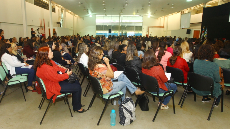 A abertura foi marcada pela apresentação da fanfarra da Emef Moacyr Benedicto de Souza, composta por alunos de 11 e 15 anos, e de um coral formado por 150 alunos de 6 escolas