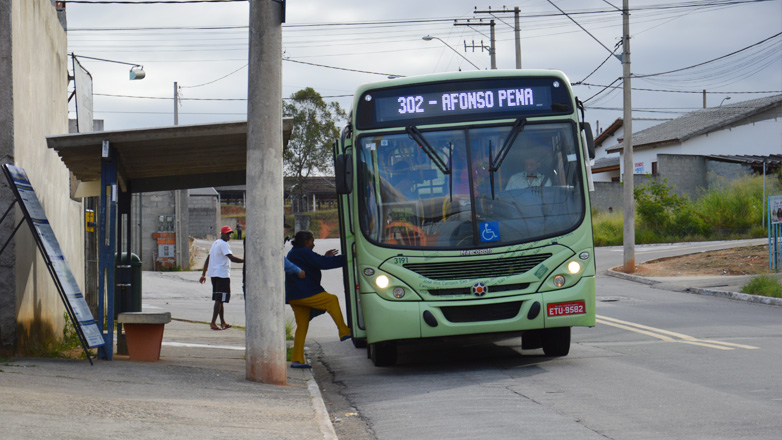 A operação do transporte público urbano será acompanhada por fiscais da Secretaria de Mobilidade Urbana, que poderão alterar a programação de acordo com a demanda